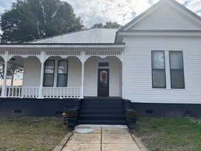 Building Photo - 126 Montgomery St