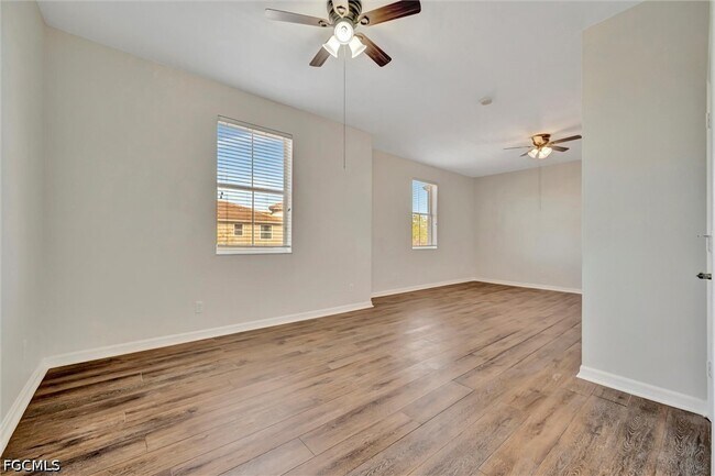 Building Photo - 10245 S Golden Elm Dr