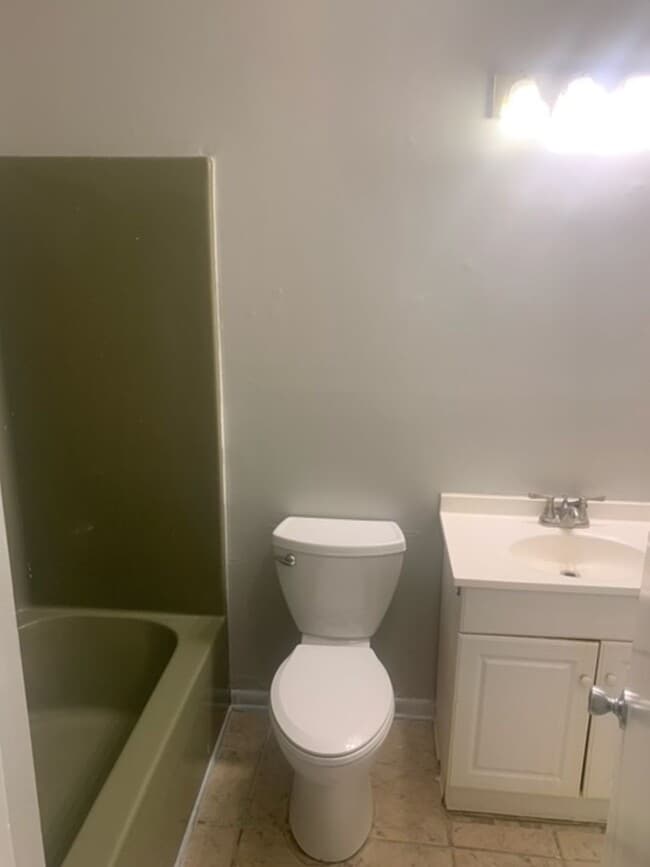 Building Photo - Renovated 3 Bedroom 2 Bath Home for Rent!!