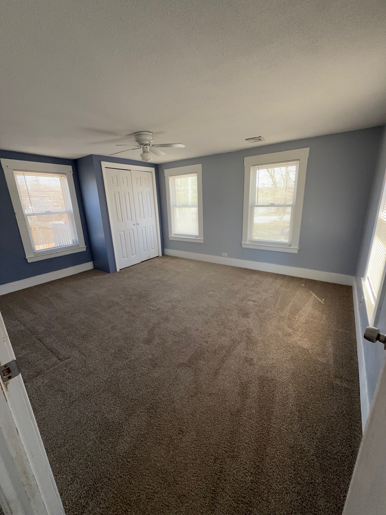 Building Photo - 162 Russell Rd