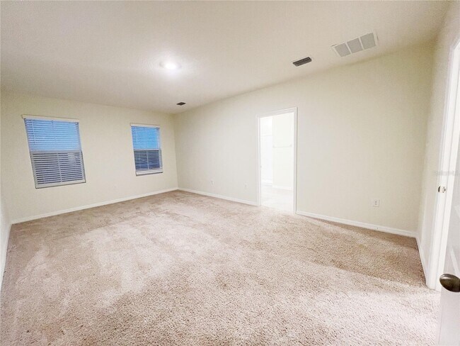 Building Photo - 16336 Little Garden Dr