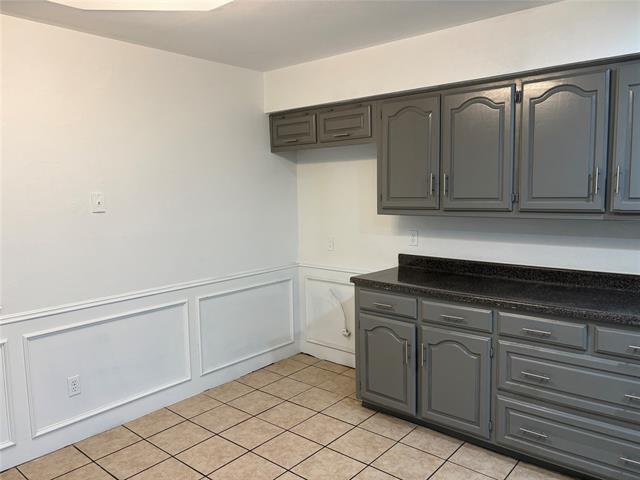 Building Photo - 3900 San Mateo Dr