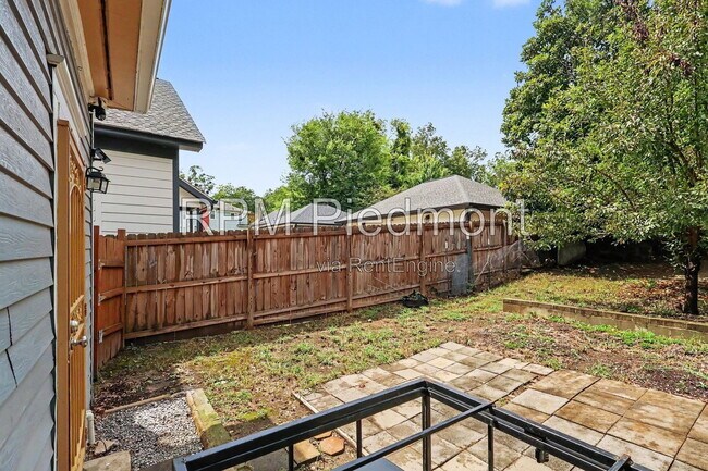 Building Photo - 931 Oglethorpe Ave SW