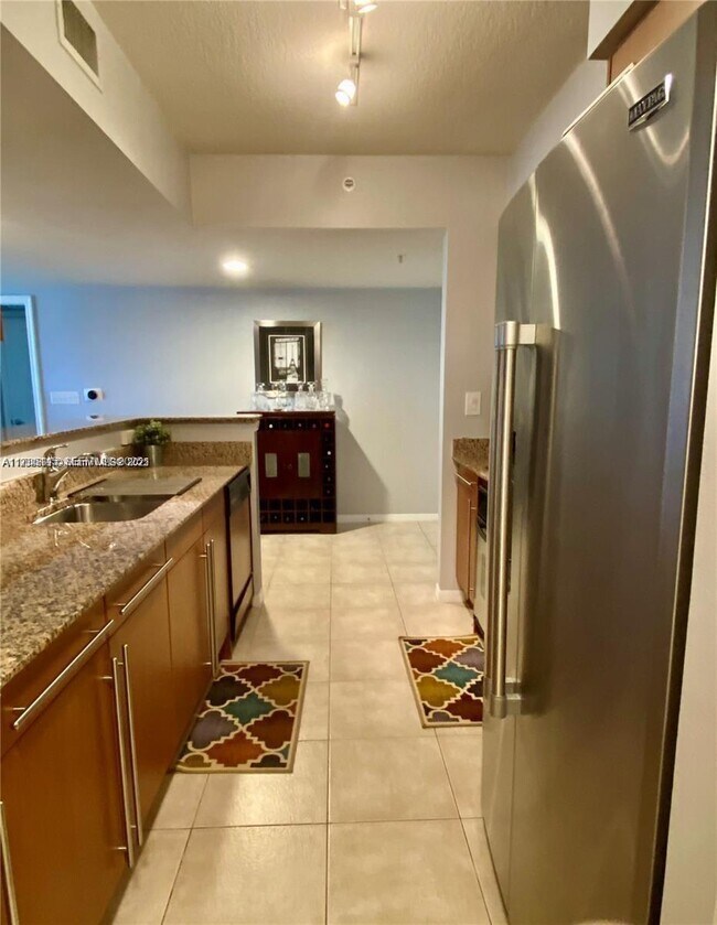 Building Photo - 2080 S Ocean Dr