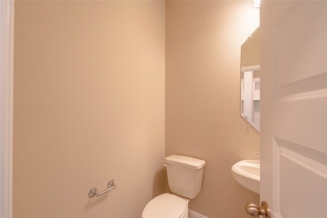 Building Photo - 7800 Manilla Dr