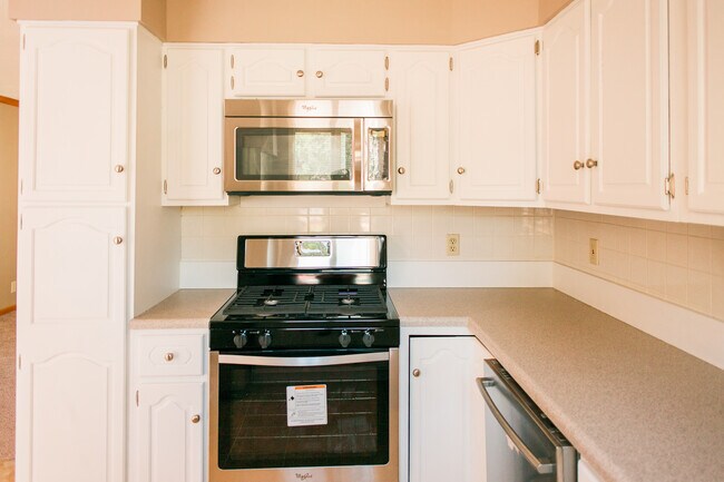 Building Photo - 11745 Hollycrest Drive