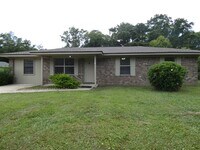 Building Photo - Comfortable/Affordable 3/1.5 - Pace