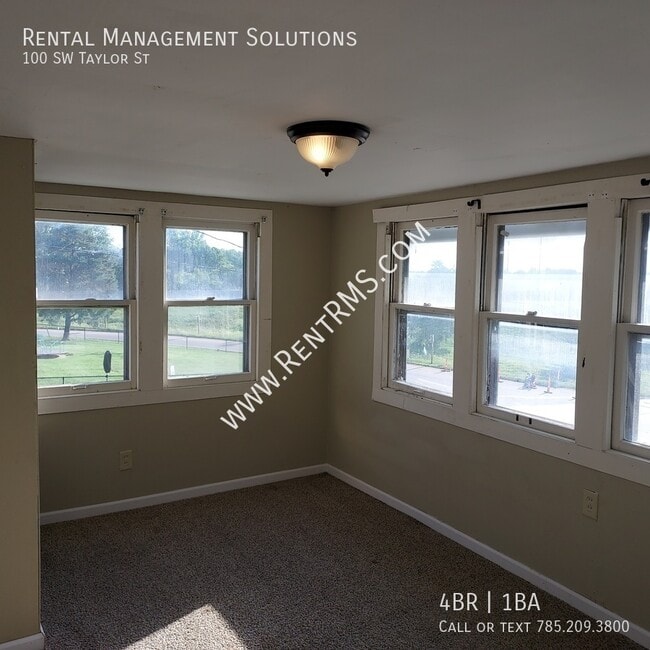 Building Photo - 100 SW Taylor St