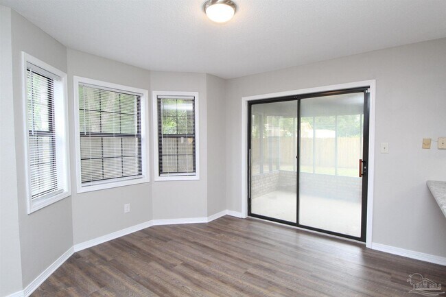 Building Photo - 7649 Old Hickory Dr