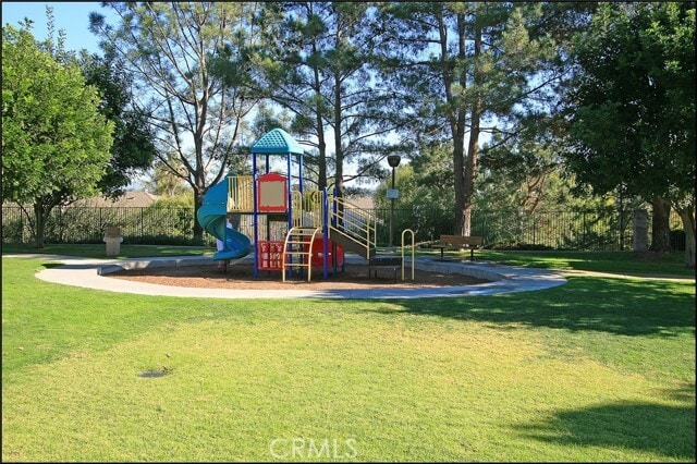 Building Photo - 34 Rainwood