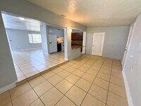 Building Photo - 930 NW 176th Terrace