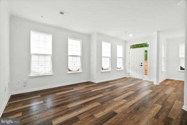 Building Photo - 116 Whiskey Creek Cir