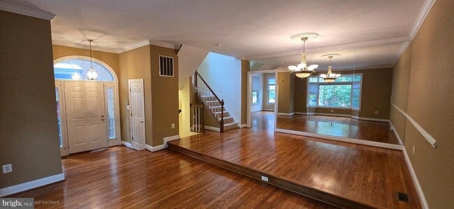 Building Photo - 10555 James Wren Way