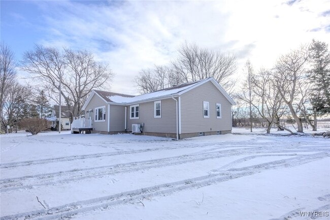 Building Photo - 3582 Upper Mountain Rd