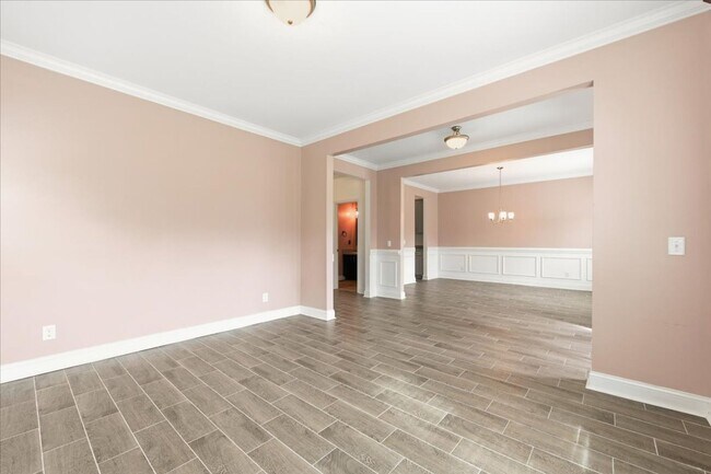 Building Photo - Welcome to Your Ideal Home: Where Luxury a...