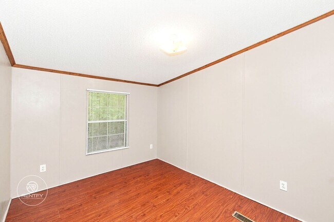 Building Photo - 147 Purity Dr