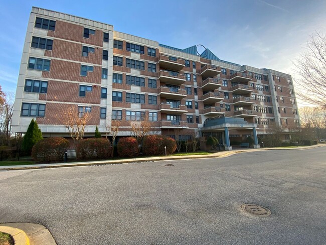 Primary Photo - Heritage Harbour - South River Condominium...