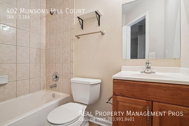 Building Photo - 402 Munsons Hill Ct