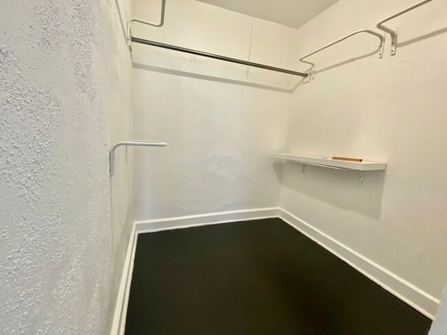 Building Photo - 203 Symphony Way