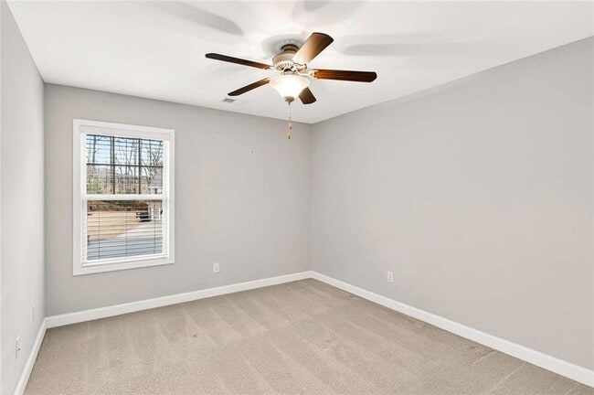 Building Photo - 4930 Alexandria Ave