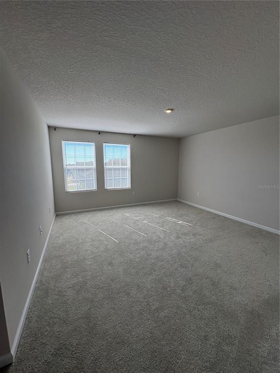 Building Photo - 1221 Lexington Ln