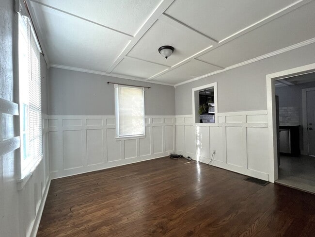 Building Photo - Great 2 Bedroom 1.5 Bath Home in East Nashville!