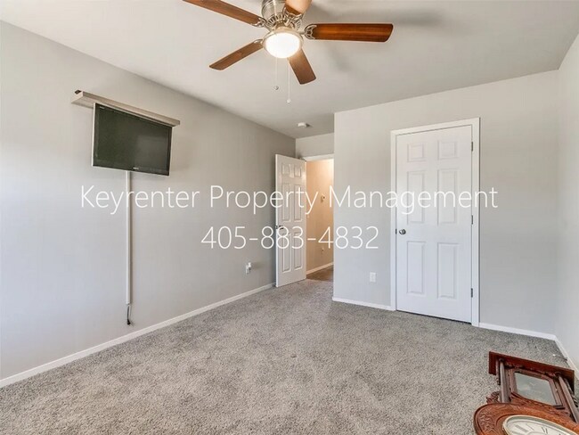 Building Photo - 1636 Eighty-Niner Ter