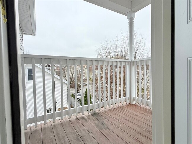 Building Photo - 23 Bellevue St