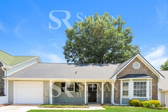 Building Photo - Carve Out a Great Life Here!