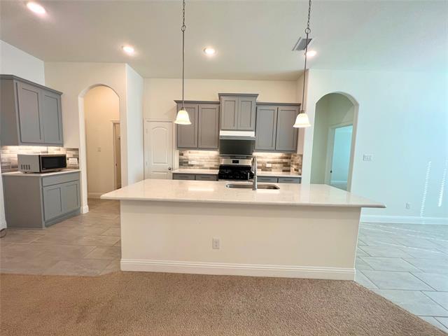 Building Photo - 4002 Whitetail Ln