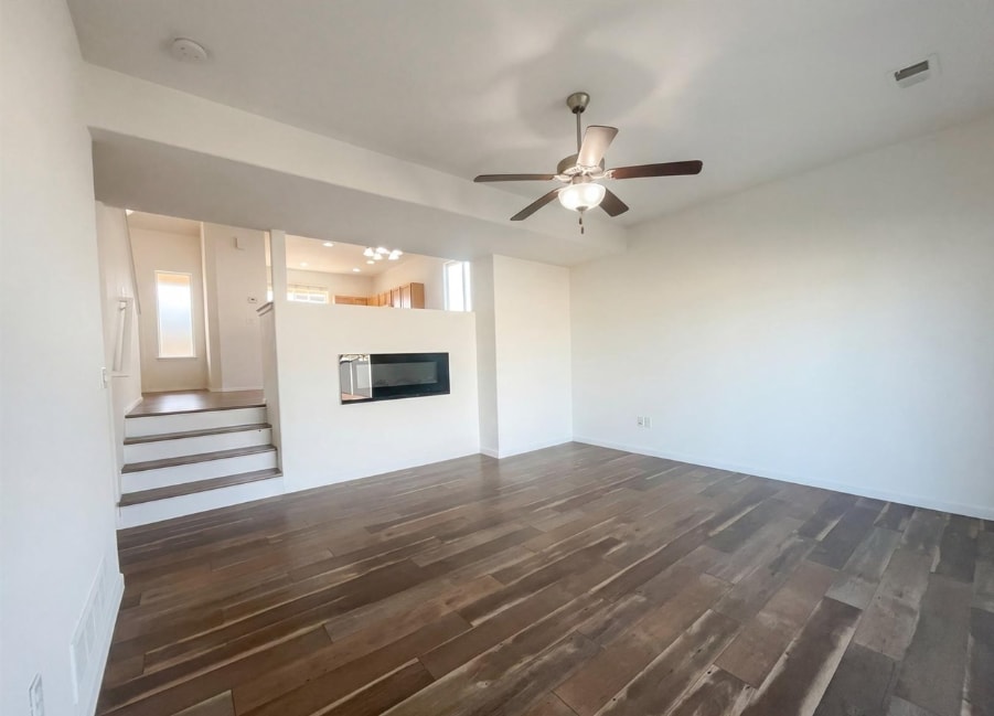 Building Photo - 444 Stonebrook Dr