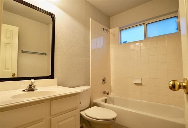 Building Photo - 8116 White Stallion Trail