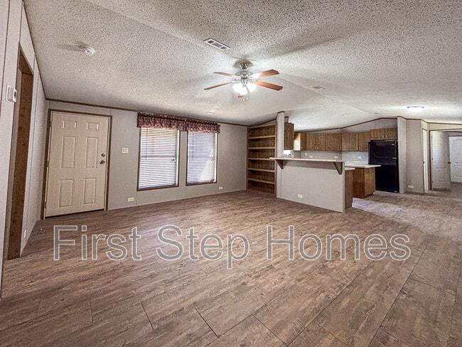Building Photo - 618 San Rafael