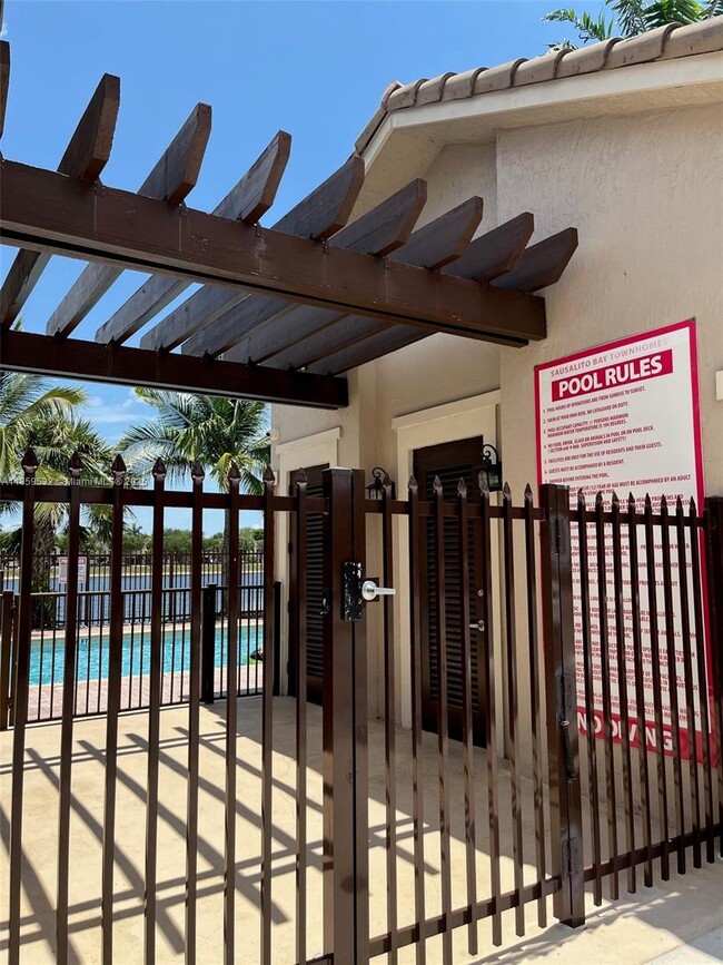 Building Photo - 977 SW 153rd Path