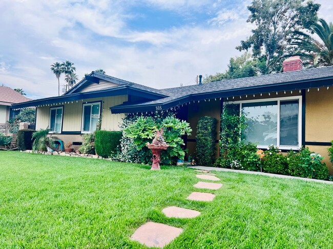 Primary Photo - 808 Orchard Dr