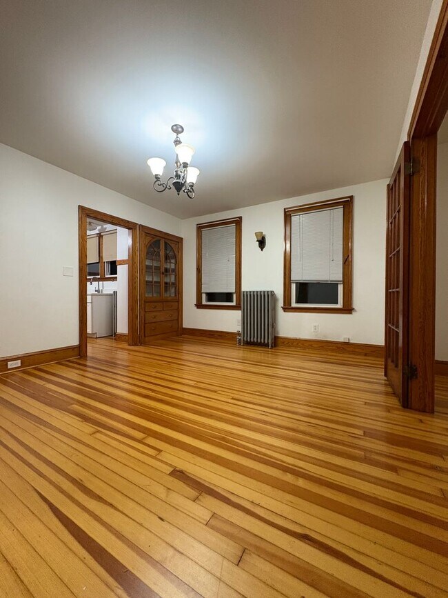 Building Photo - 42 S St Ext