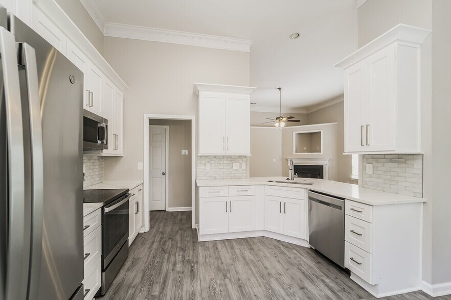 Building Photo - 4003 Enderbury Dr