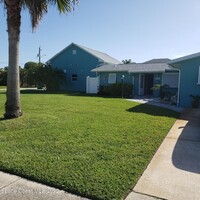 Building Photo - 1040 N Banana River Dr