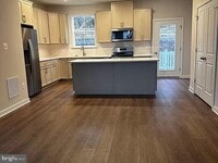 Building Photo - 31 Four Leaf Dr