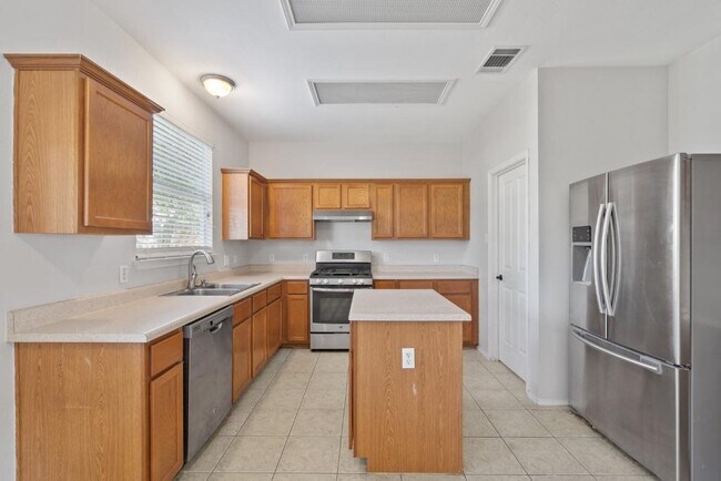 Building Photo - 120 Brazos Ln