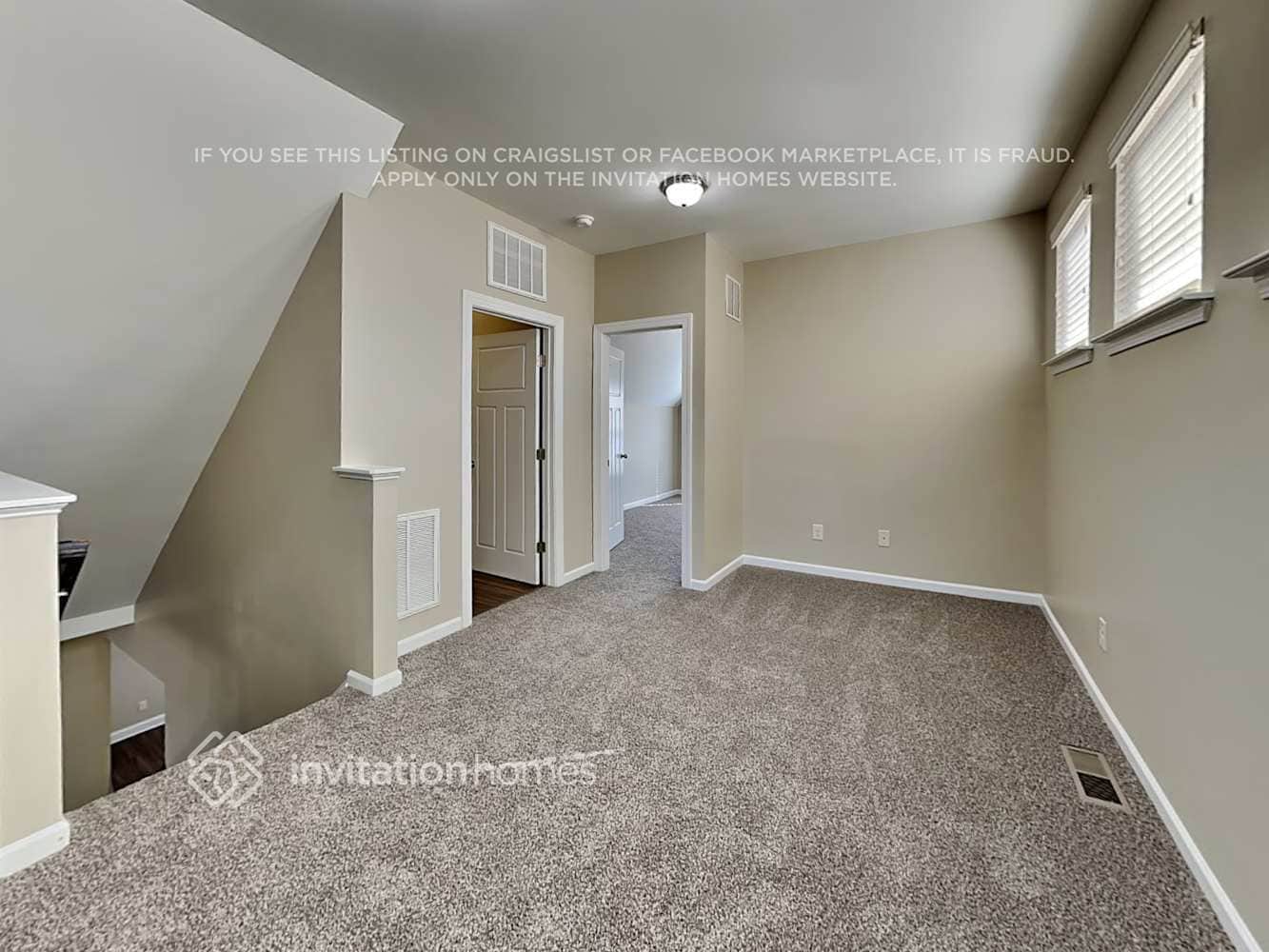 Building Photo - 60 Crest Cir