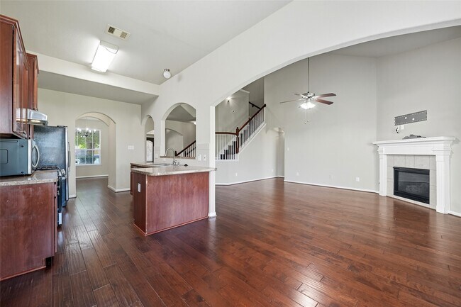 Building Photo - 2551 Marquette Trail