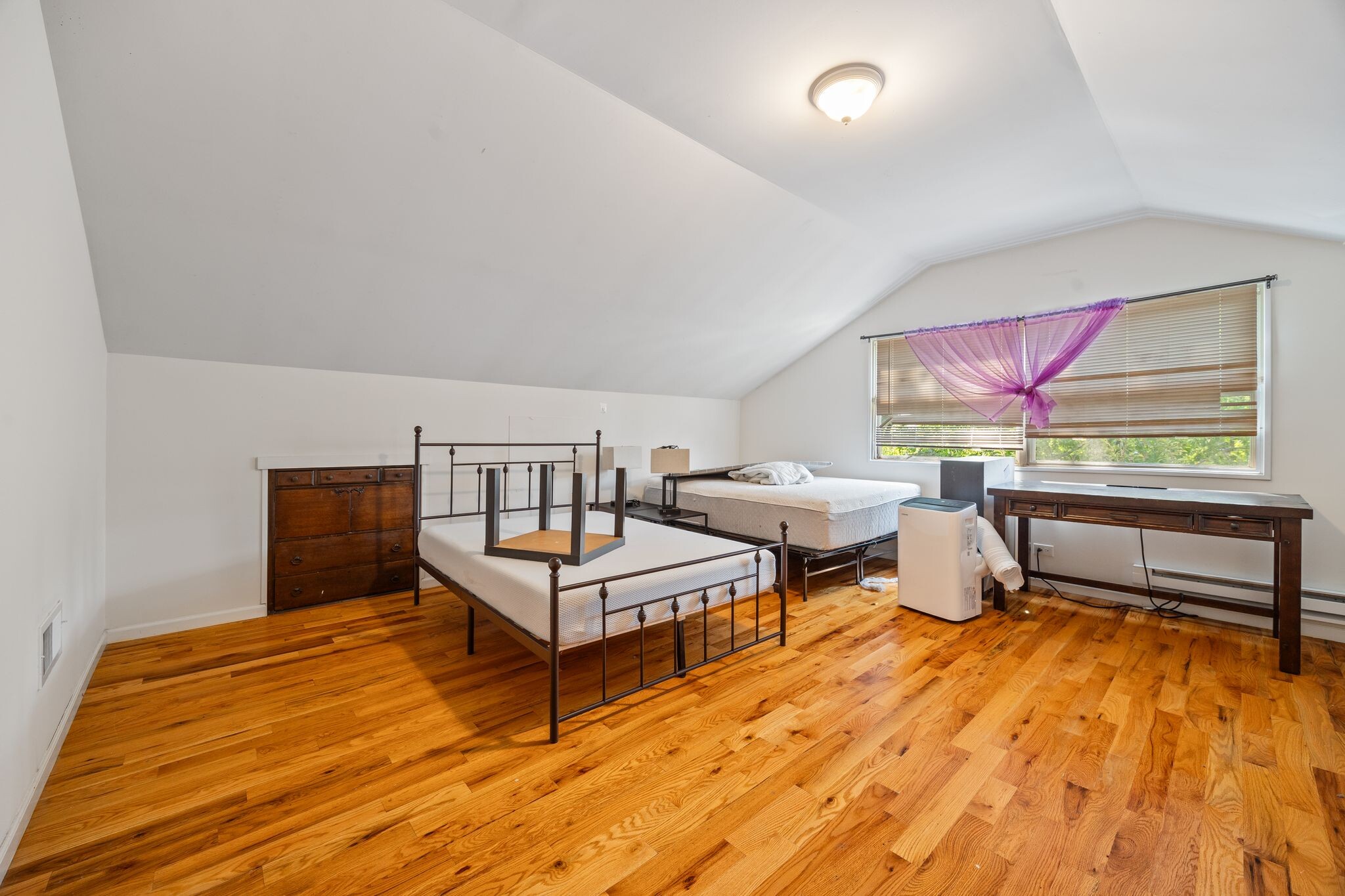 Building Photo - 627 Library Pl