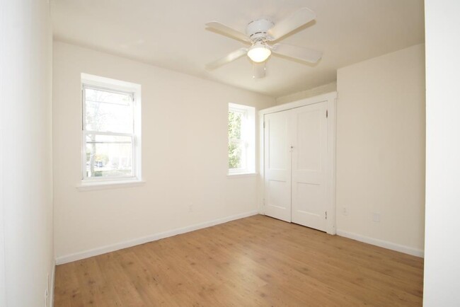 Building Photo - 2435 Grays Ferry Ave