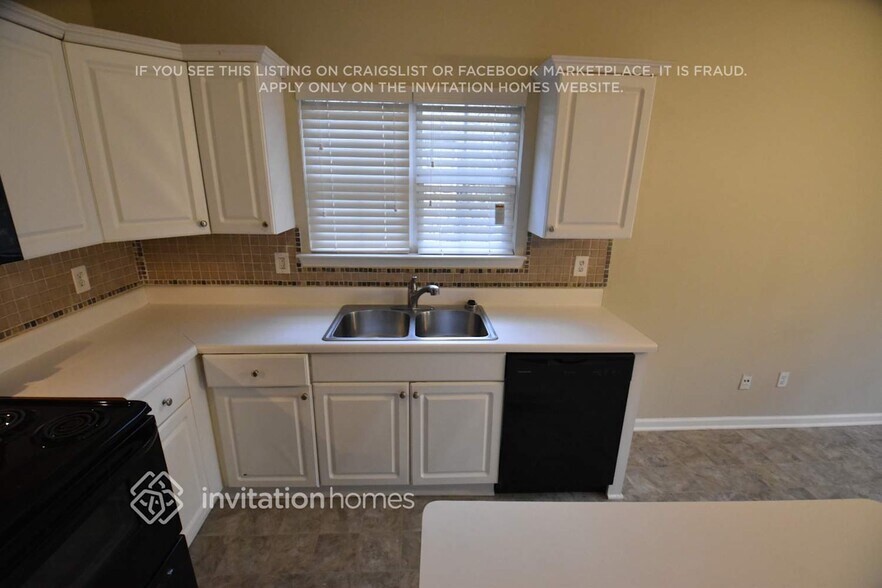 Building Photo - 1351 Dillon Rd