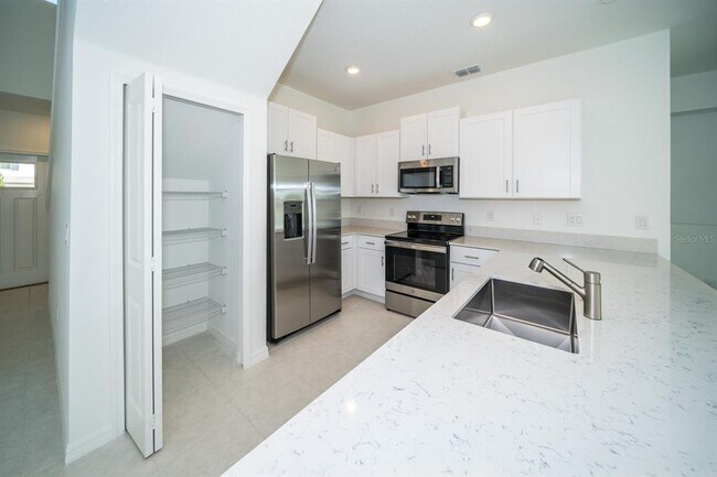 Building Photo - 32134 Powderpuff Mimosa Dr