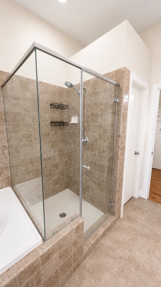 Building Photo - 2710 Hullsmith Dr
