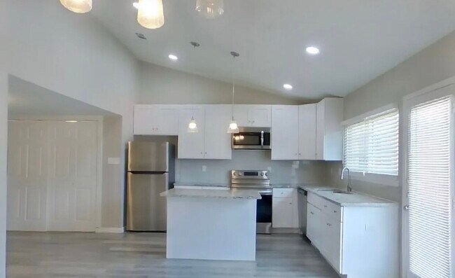 Building Photo - Warm, Welcoming, and Wonderfully Maintained 3-Bedroom Home