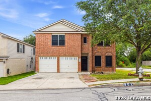 Building Photo - 902 Amber Knoll