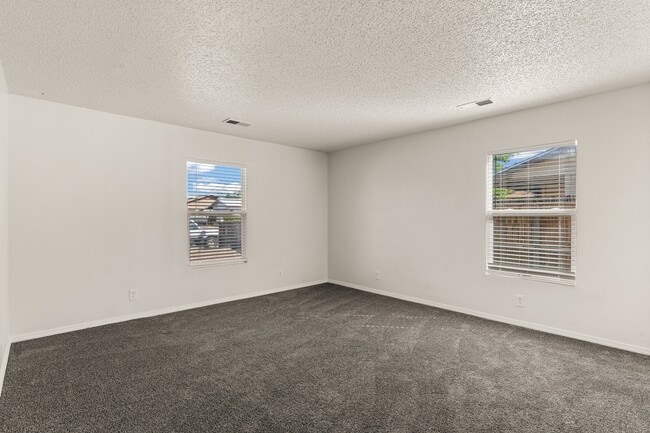 Building Photo - 1730 Arlene Rd SE